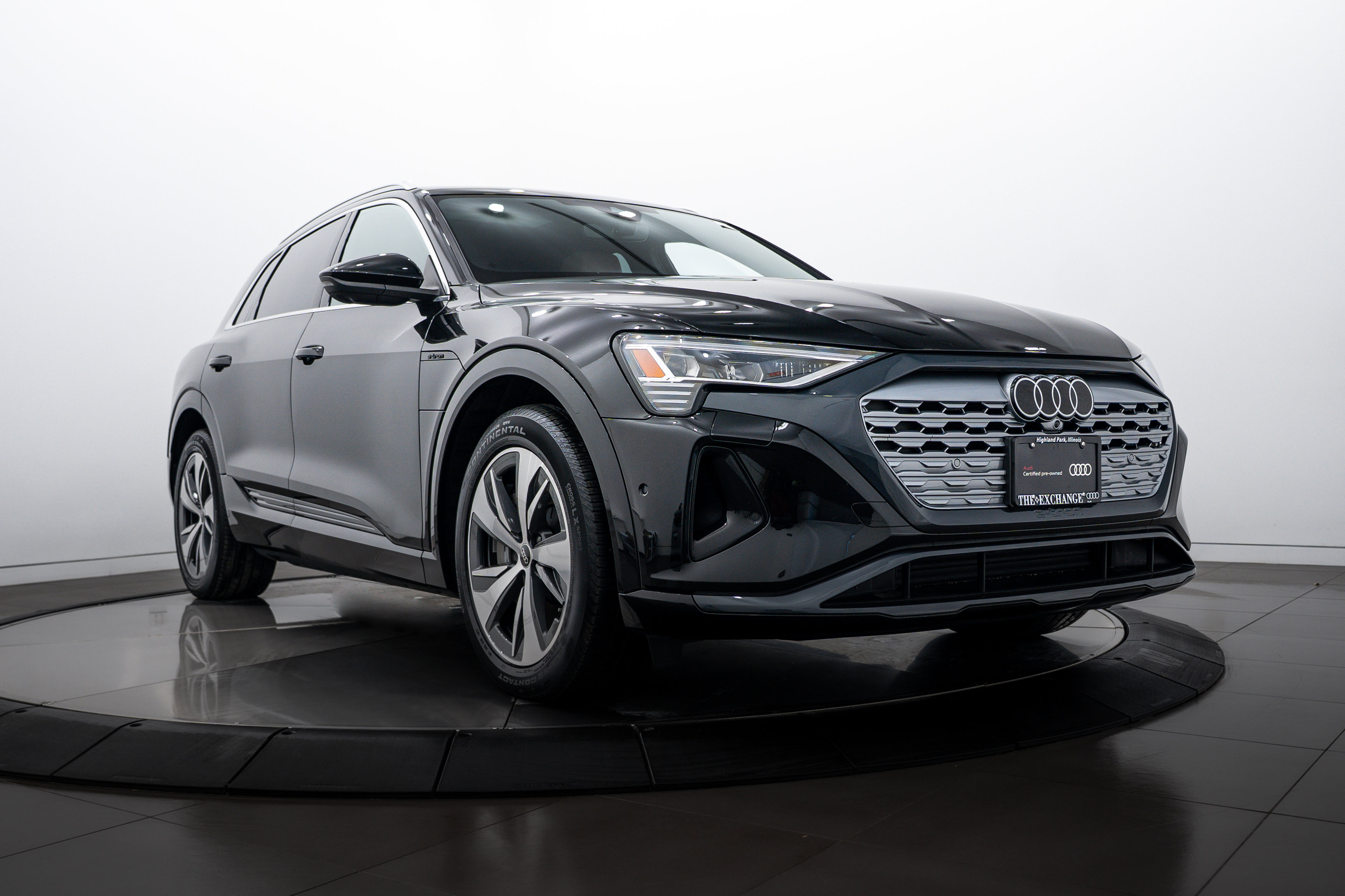 2024 Audi Q8 e-tron Premium Plus's photo