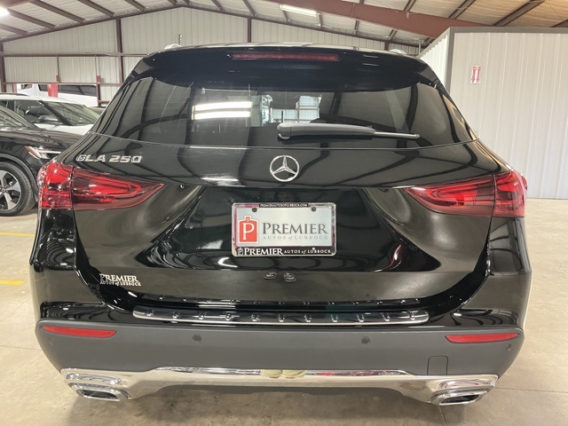 2025 Mercedes Benz GLA 250 photo 2