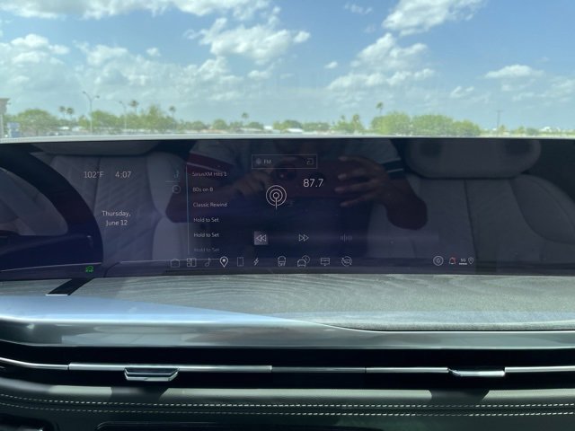 2025 Cadillac Escalade IQ photo 16