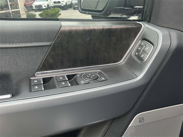 2022 Ford F-150 Lariat photo 10