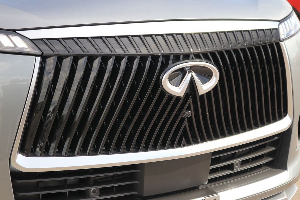 2025 Infiniti QX80 Sensory photo 9