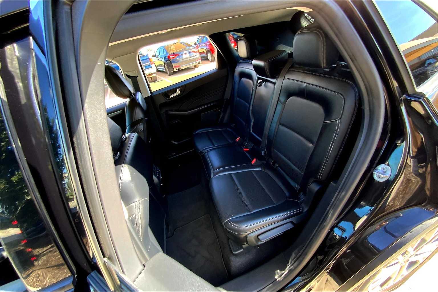 2022 Ford Escape SEL photo 20