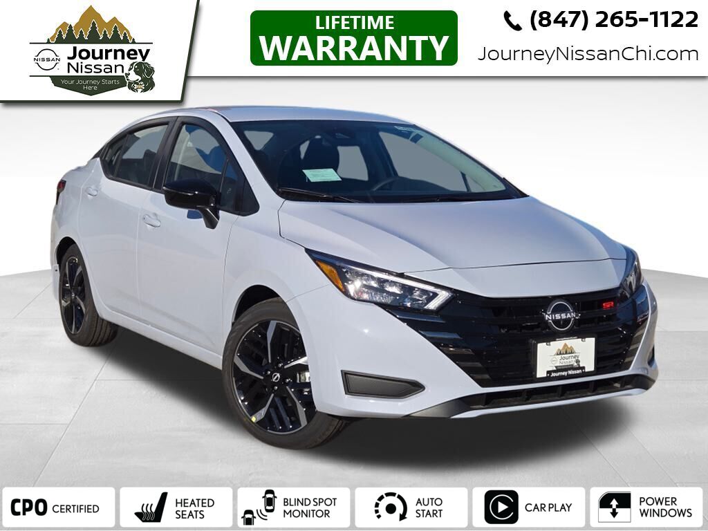 2025 Nissan Versa SR's photo