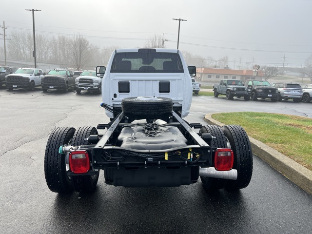 2025 Ram 5500 photo 3