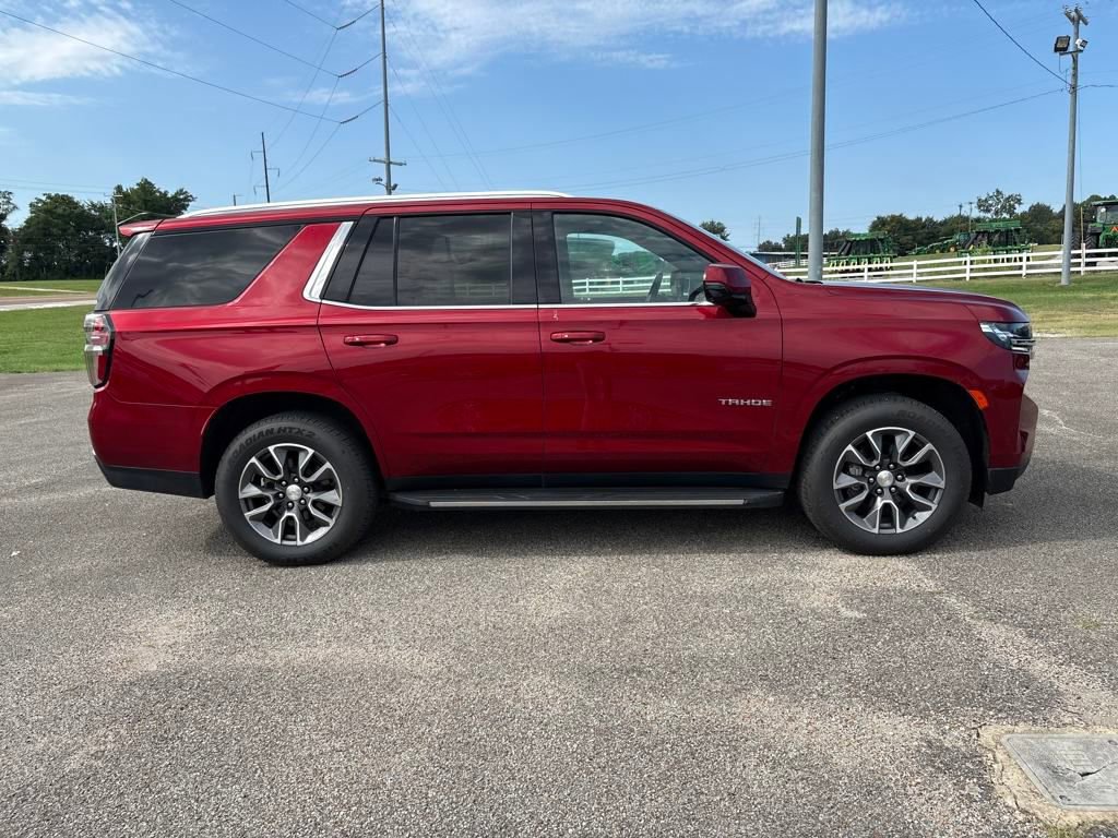 2021 Chevrolet Tahoe LT photo 2