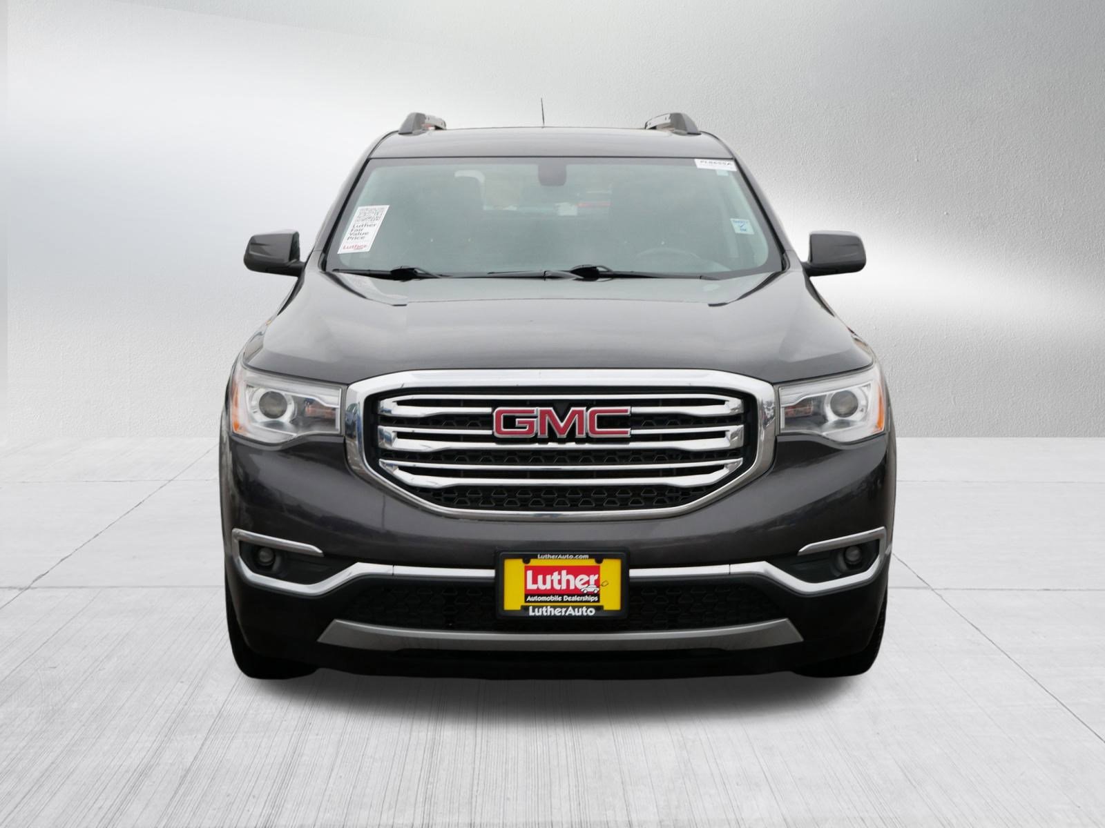 Used 2018 GMC Acadia SLT-1 with VIN 1GKKNULS5JZ118769 for sale in Brooklyn Center, Minnesota