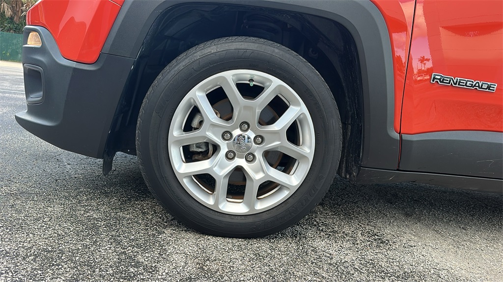2017 Jeep Renegade Latitude North Edition photo 11