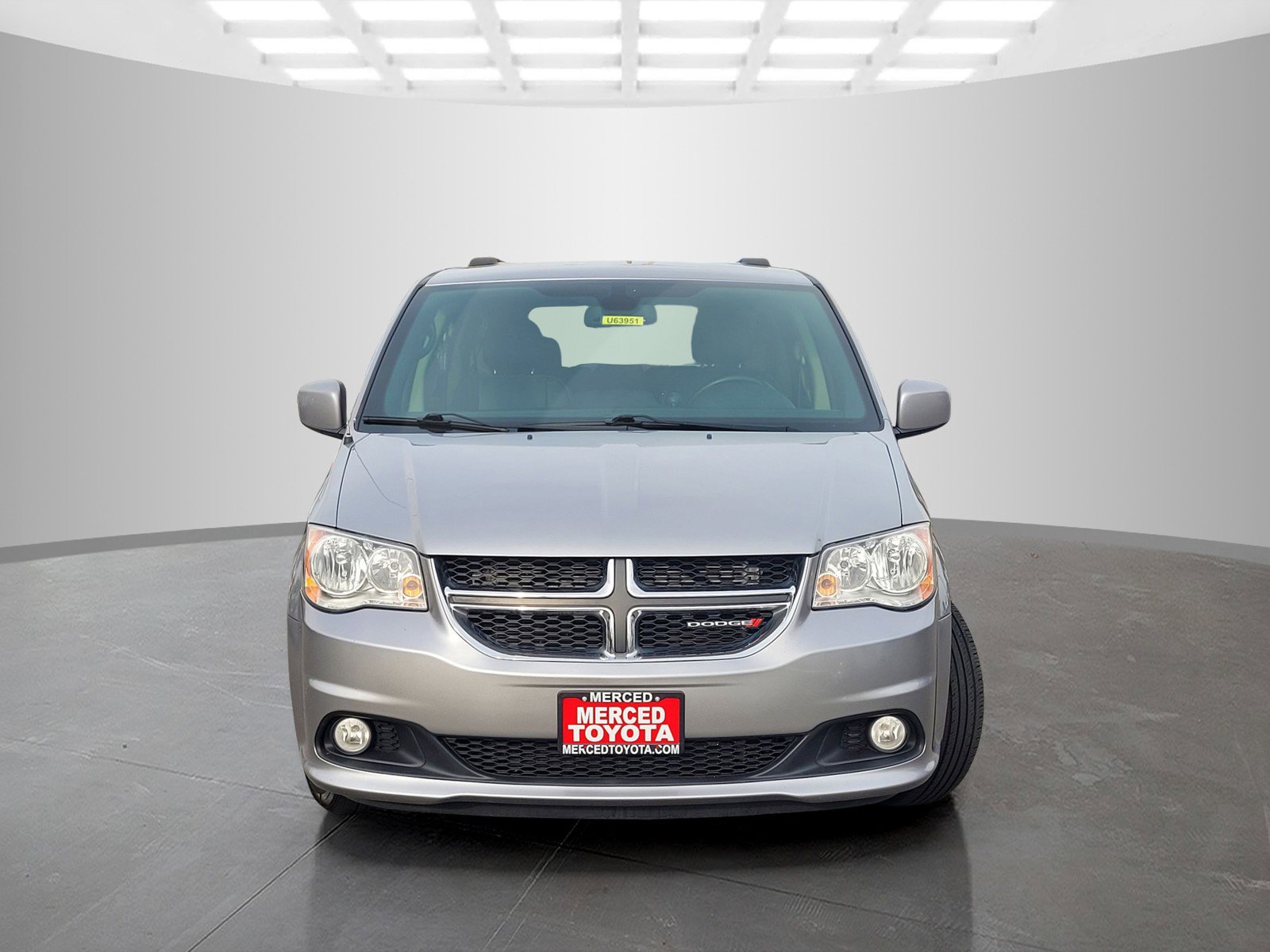 Used 2019 Dodge Grand Caravan SXT with VIN 2C4RDGCG5KR517901 for sale in Merced, CA