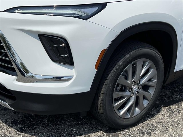 2025 Buick Enclave Preferred photo 6