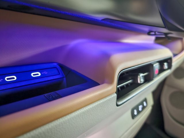 2025 Volkswagen ID. Buzz photo 49