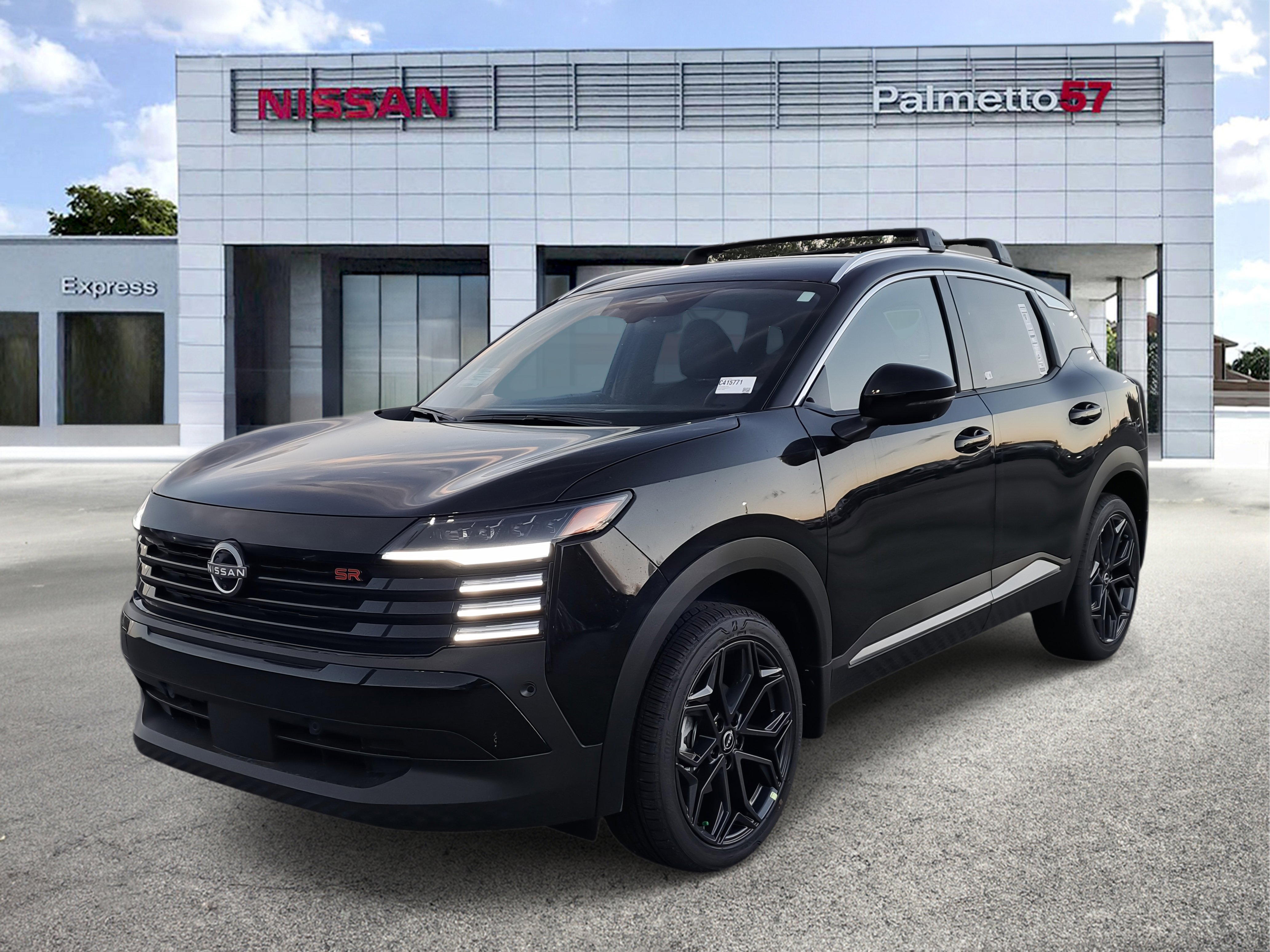 2025 Nissan Kicks SR photo 2
