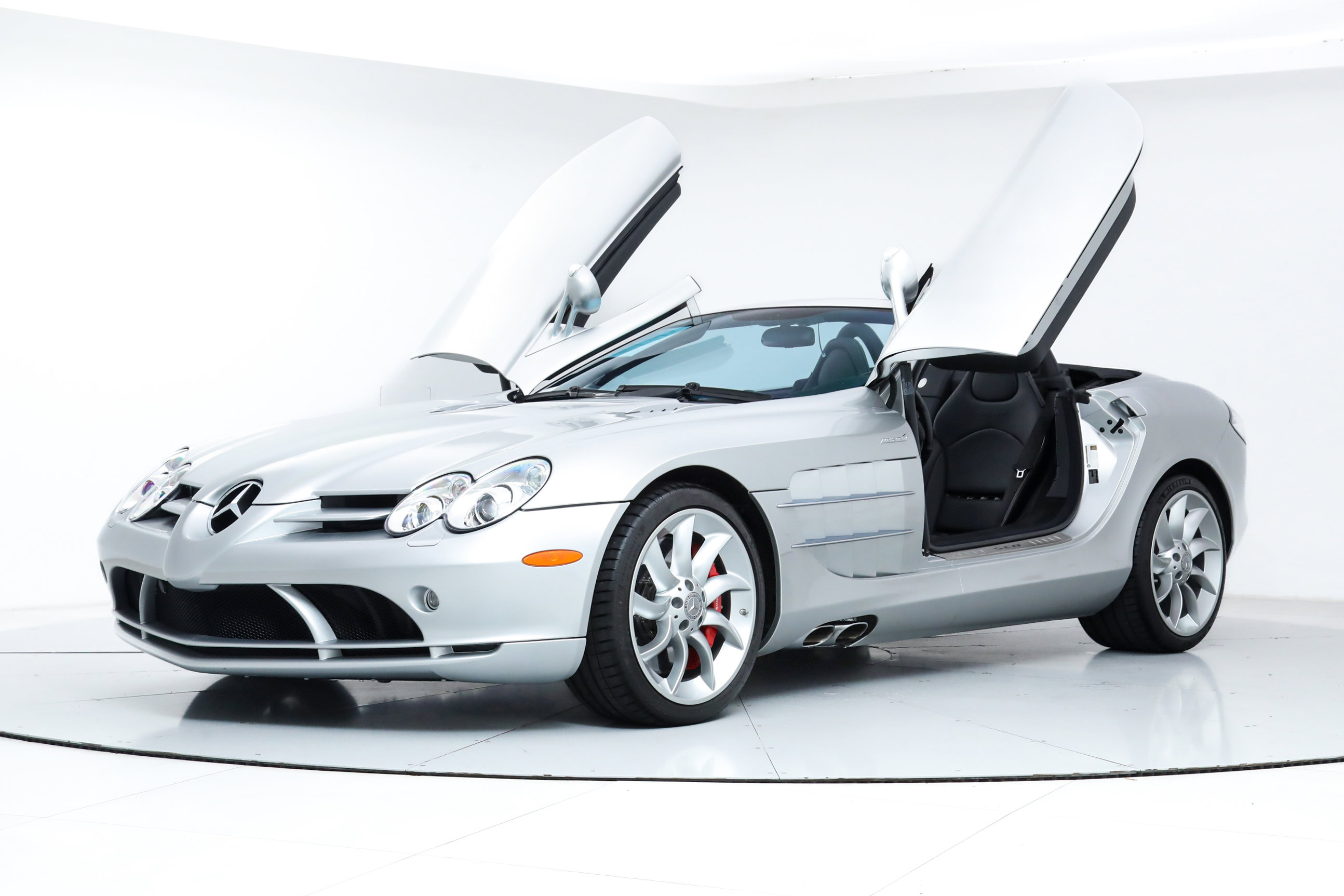 2008 Mercedes Benz SLR McLaren Roadster photo 2