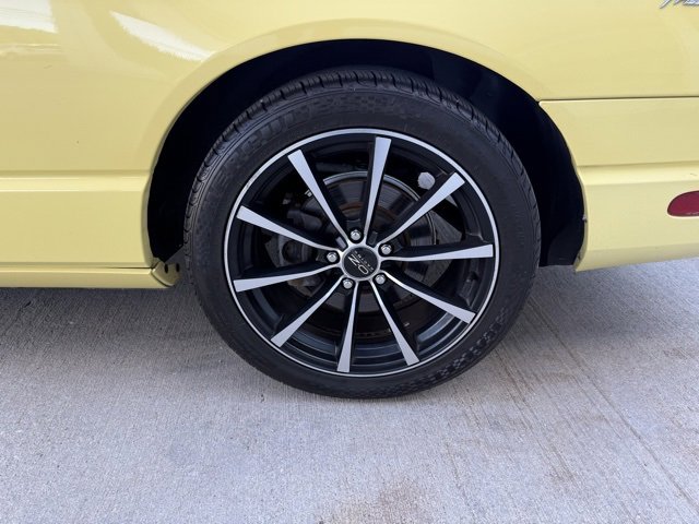 2002 Ford Thunderbird Base photo 12