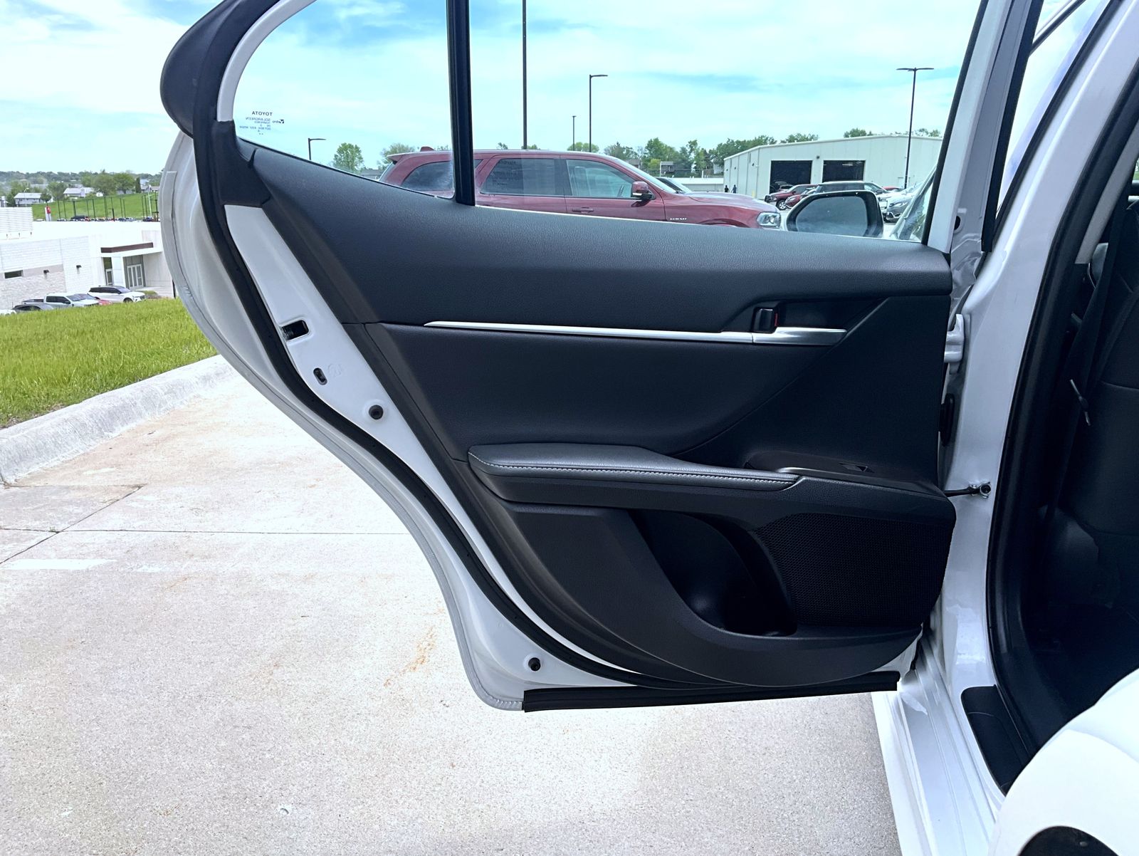 2023 Toyota Camry XSE photo 18
