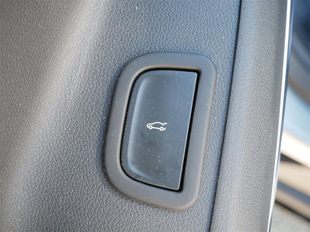 2025 Chevrolet Traverse High Country photo 13