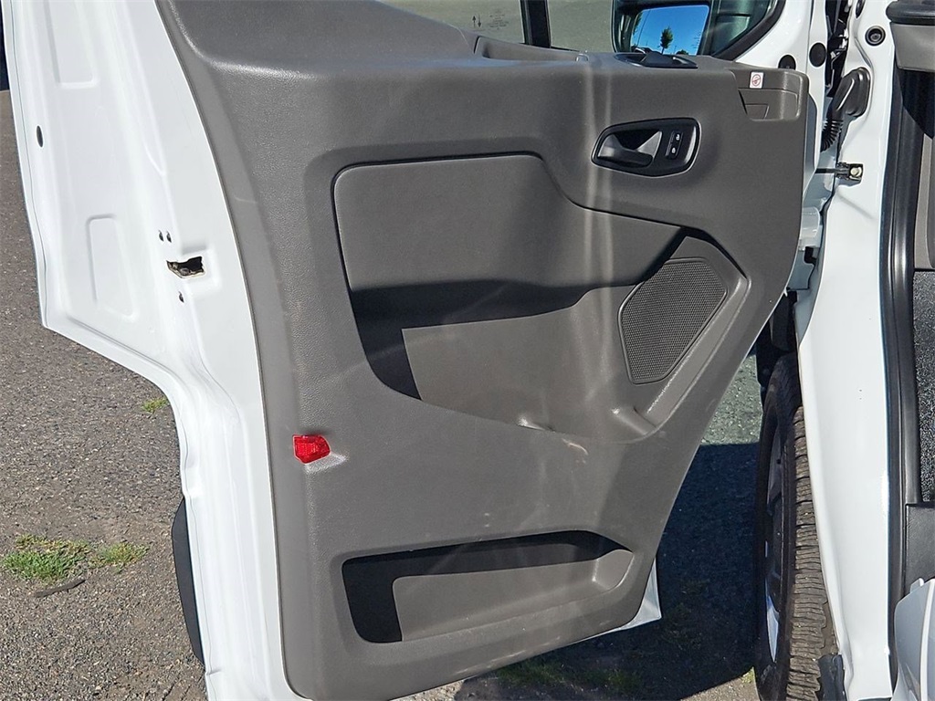 2020 Ford Transit photo 7