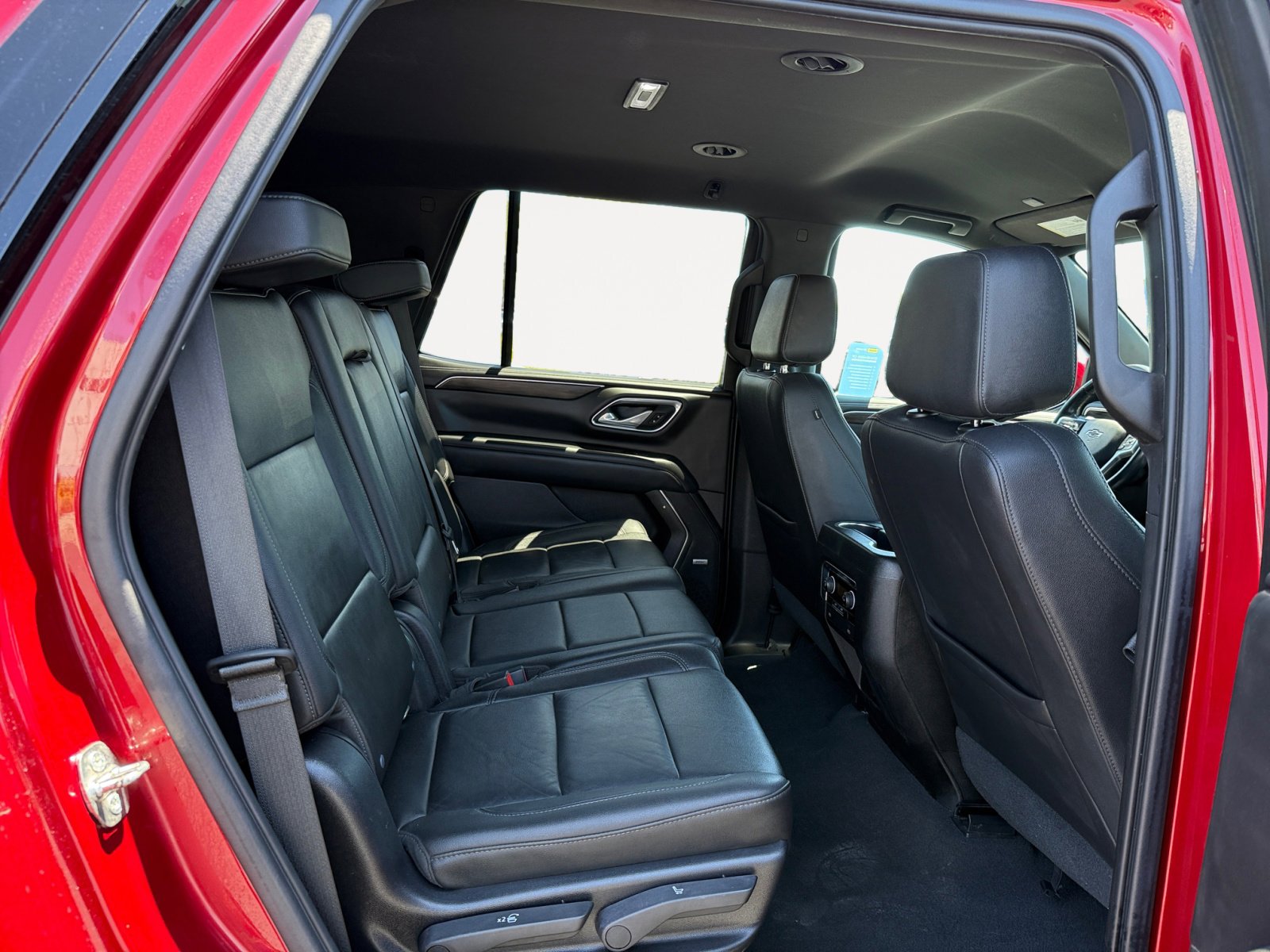 2021 Chevrolet Tahoe Z71 photo 17