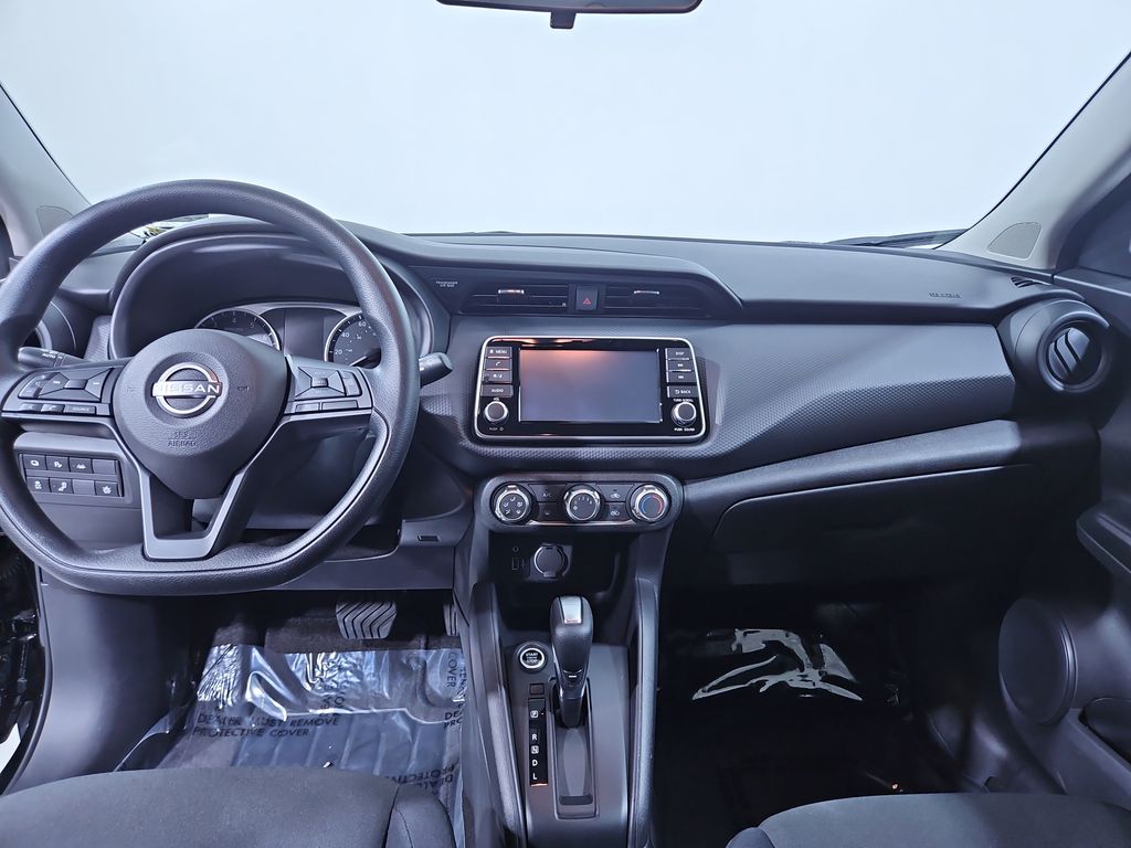 2024 Nissan Kicks S photo 10