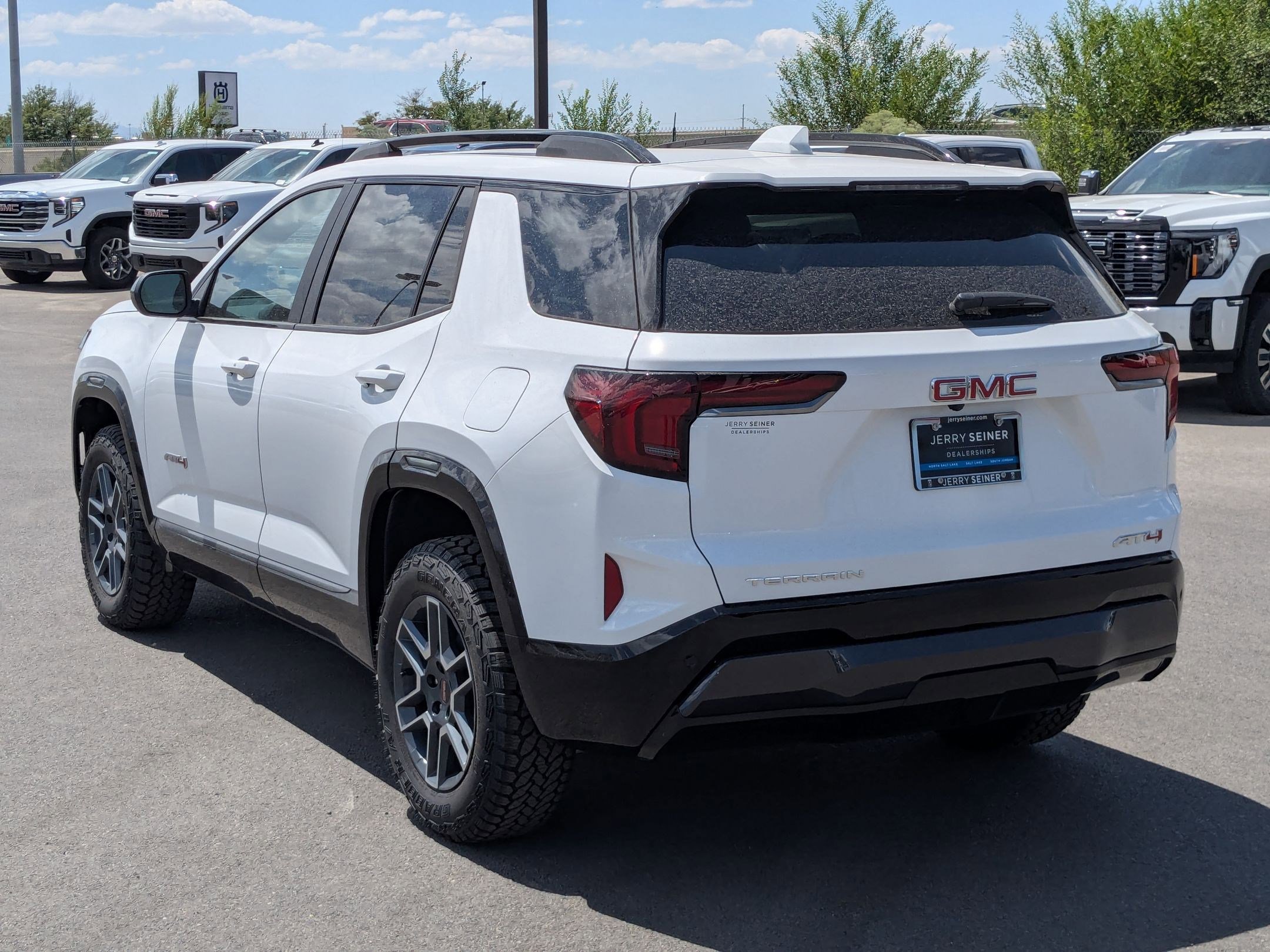 2026 Gmc Terrain AT4 photo 3