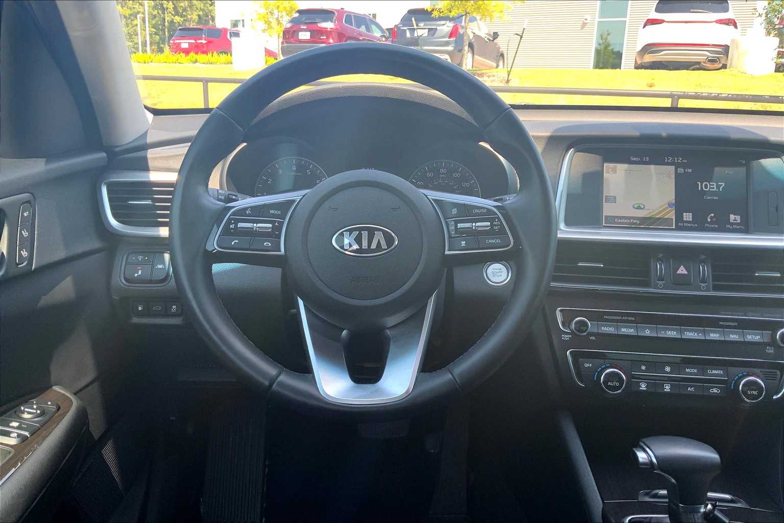 2020 Kia Optima EX Premium photo 5