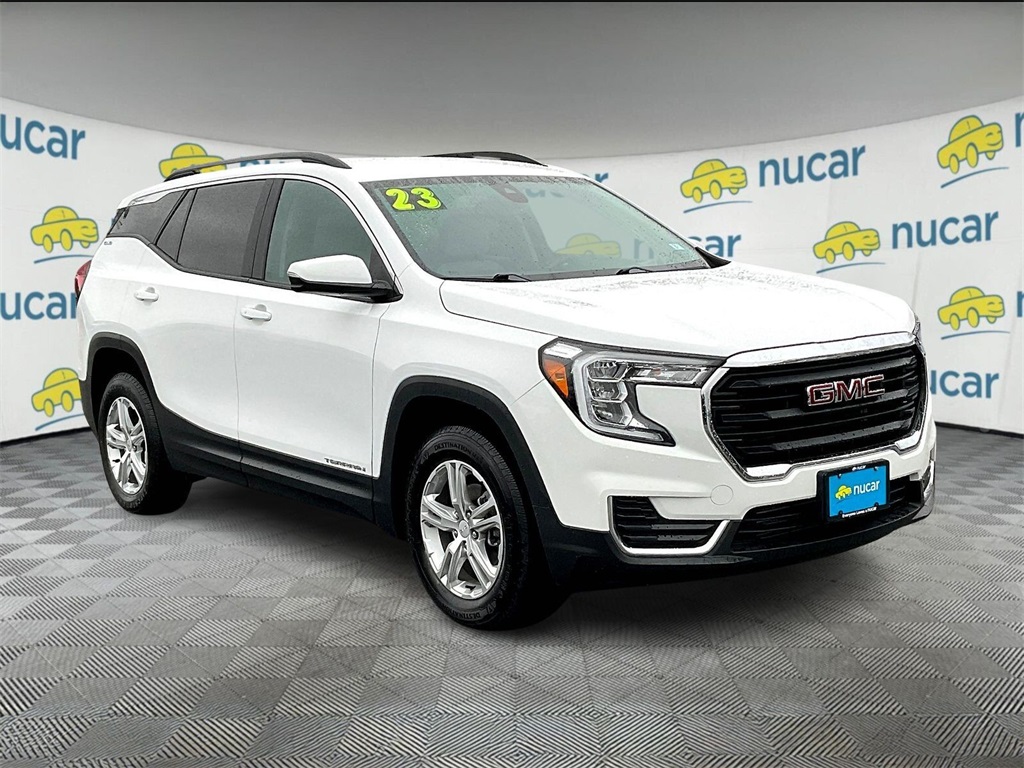 2023 GMC Terrain SLE's photo