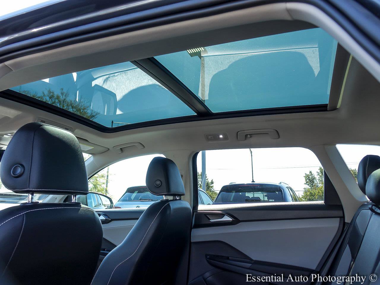 2023 VOLKSWAGEN TAOS - Image 12