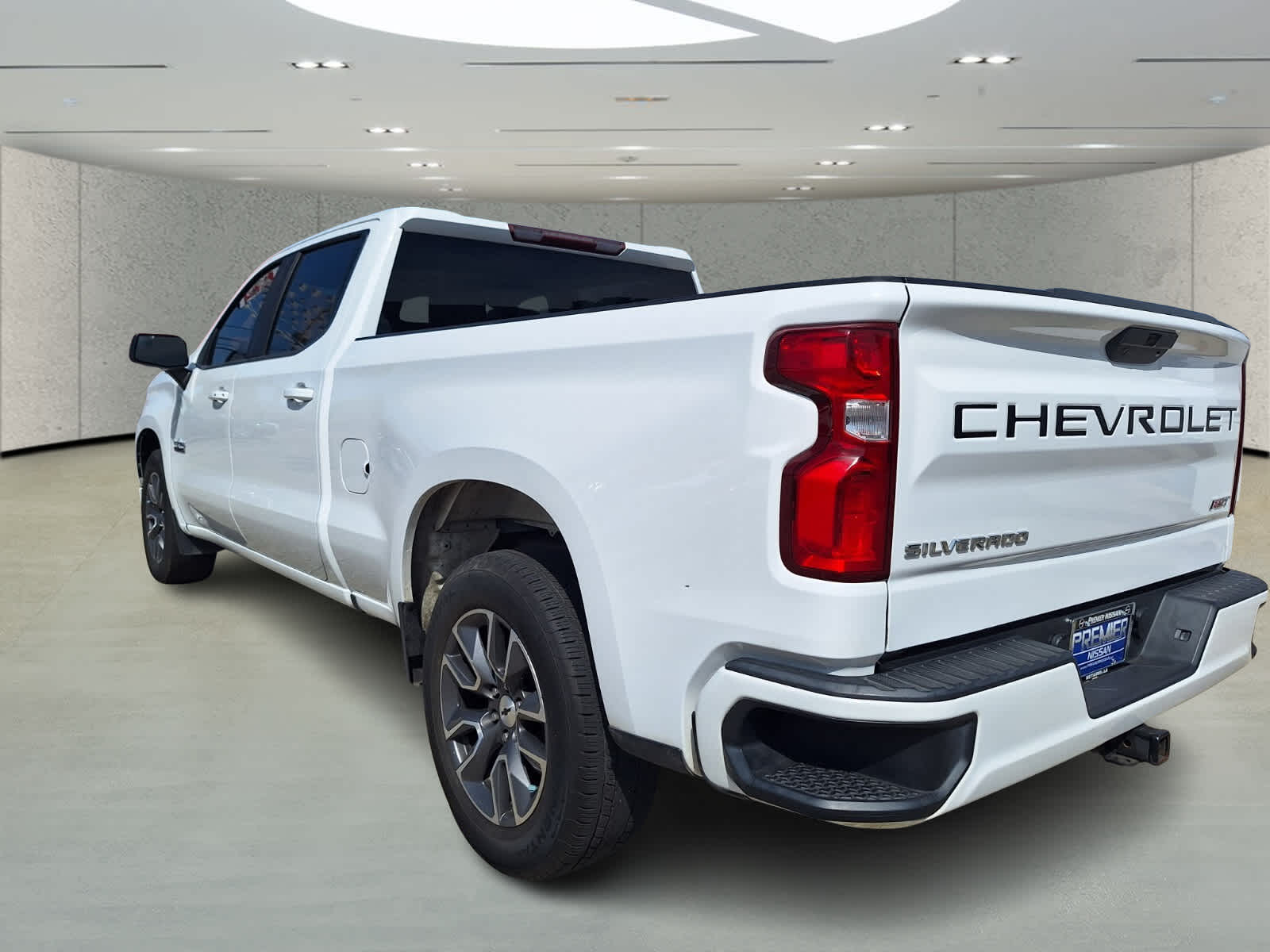 2020 Chevrolet Silverado 1500 RST photo 3