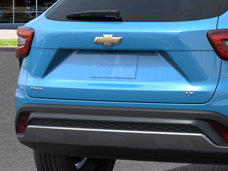 2025 Chevrolet Trax photo 13