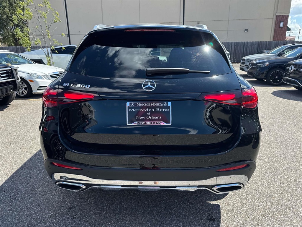 2026 Mercedes Benz GLC 300 photo 3