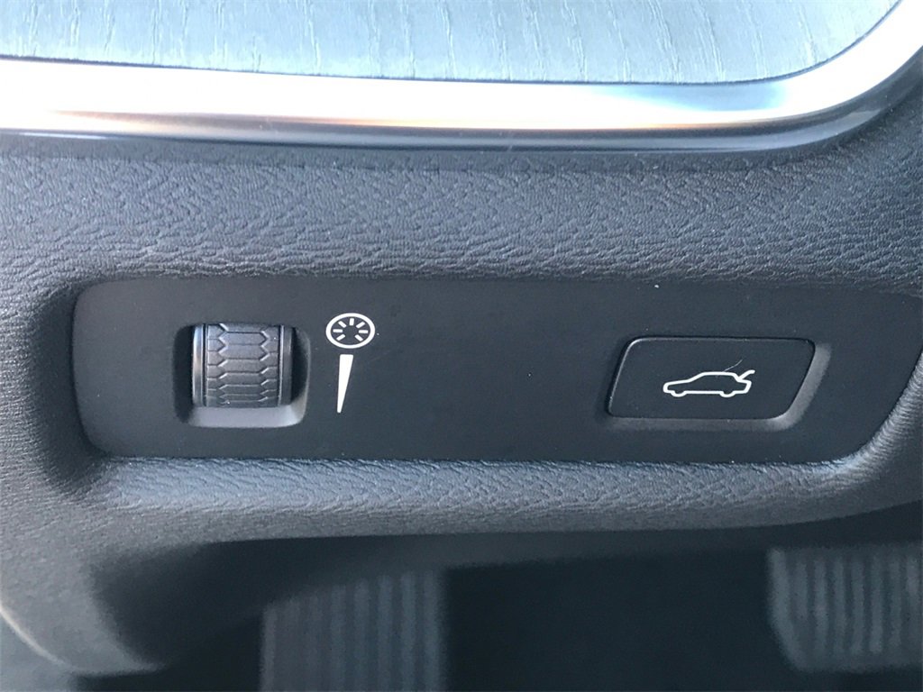 2021 Volvo S60 Inscription photo 13