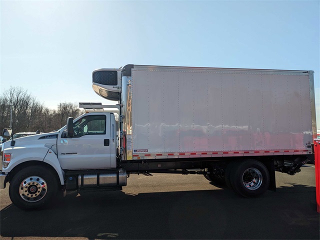 2024 Ford F-750 Base photo 5