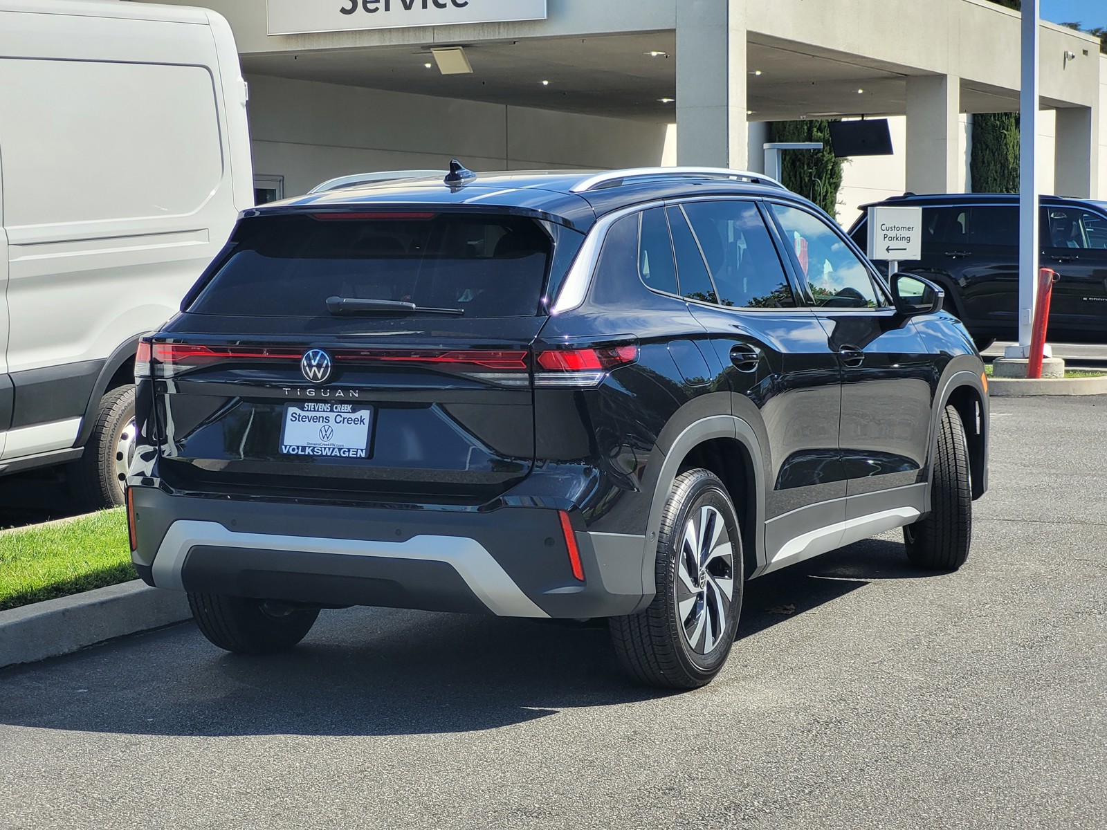 2025 Volkswagen Tiguan S photo 3