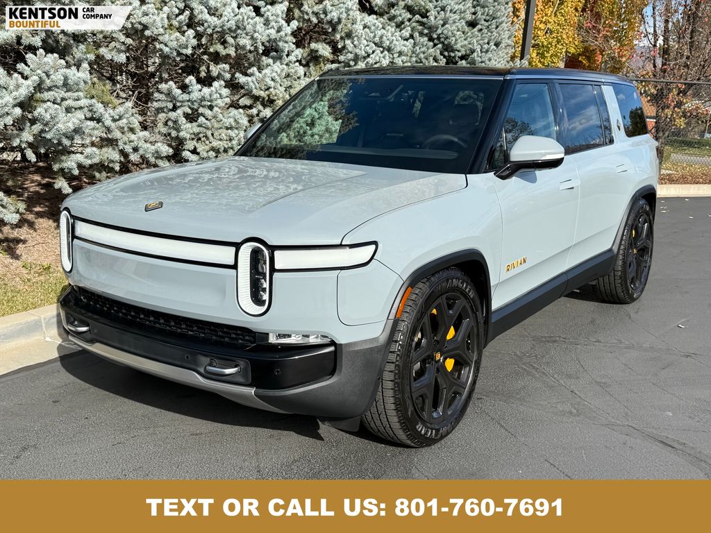 2022 Rivian R1S Launch Edition photo 3