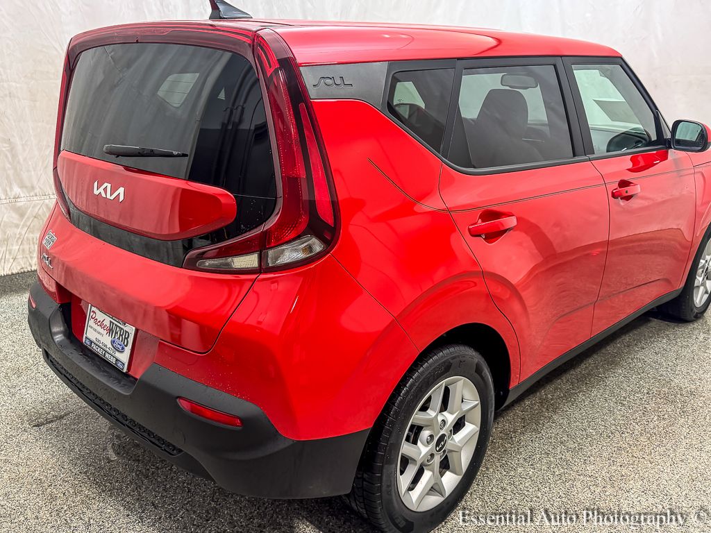 2022 KIA SOUL - Image 8