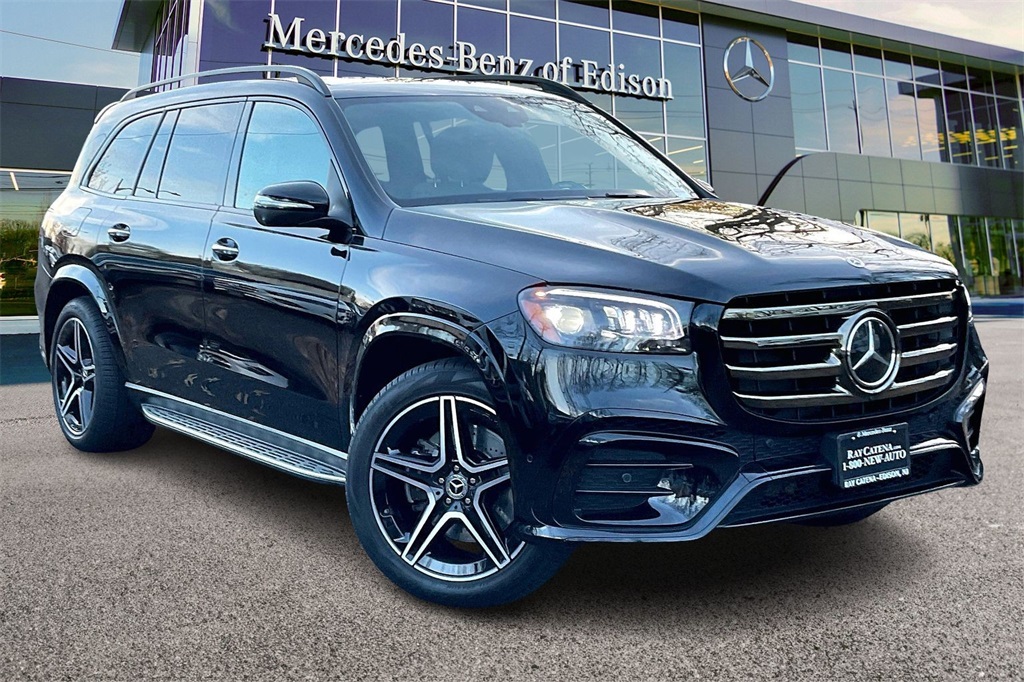 2026 Mercedes-Benz GLS Base's photo