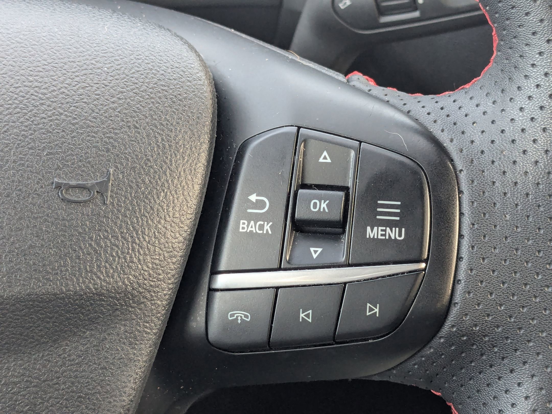 2023 Ford Escape ST-Line photo 20
