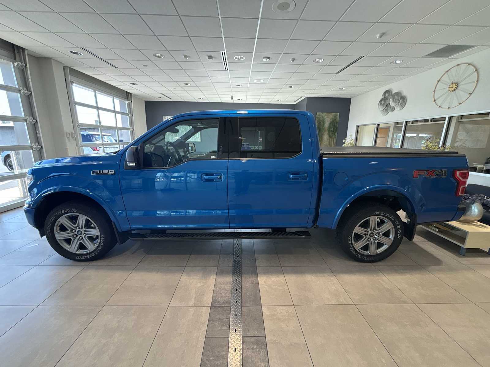 2019 Ford F-150 XLT photo 6