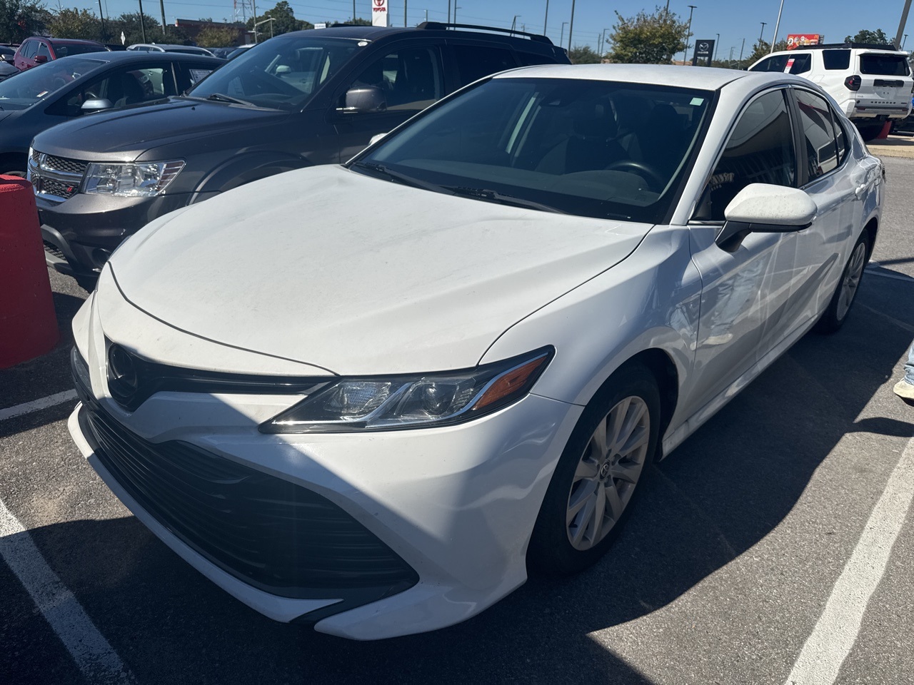 2020 Toyota Camry LE photo 2