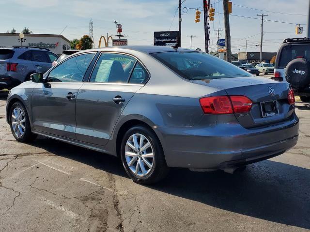 2014 Volkswagen Jetta SE photo 4