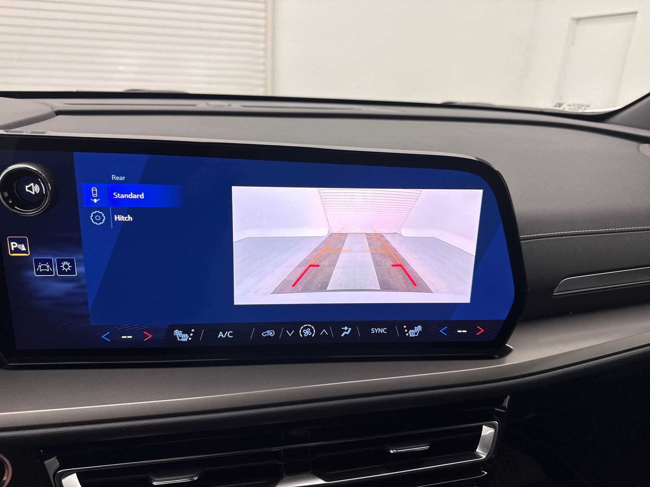 2026 Chevrolet Traverse photo 33