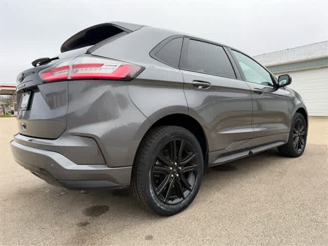 2023 Ford Edge ST-Line photo 4