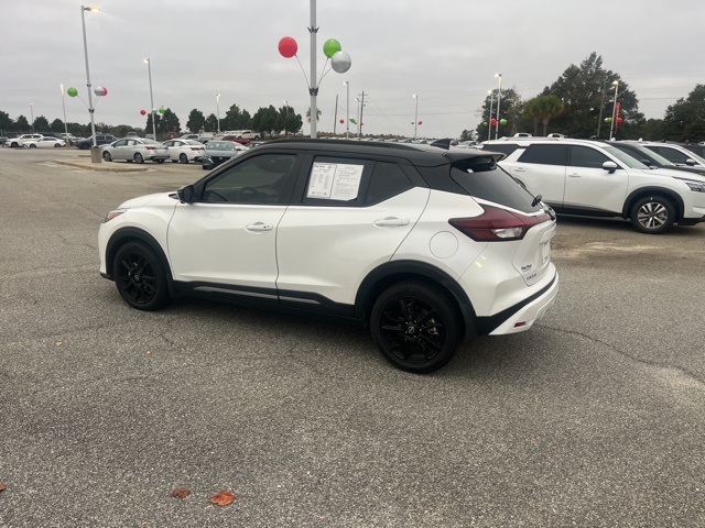 2023 Nissan Kicks SR photo 4