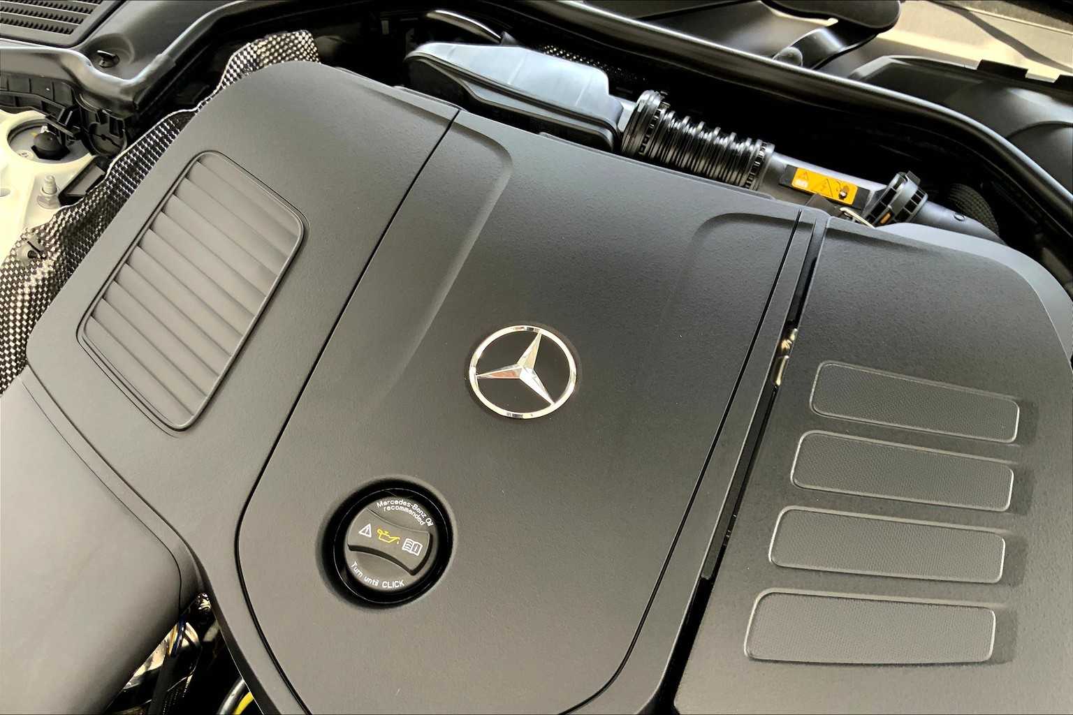 2025 Mercedes Benz C 300 4MATIC Sedan photo 17