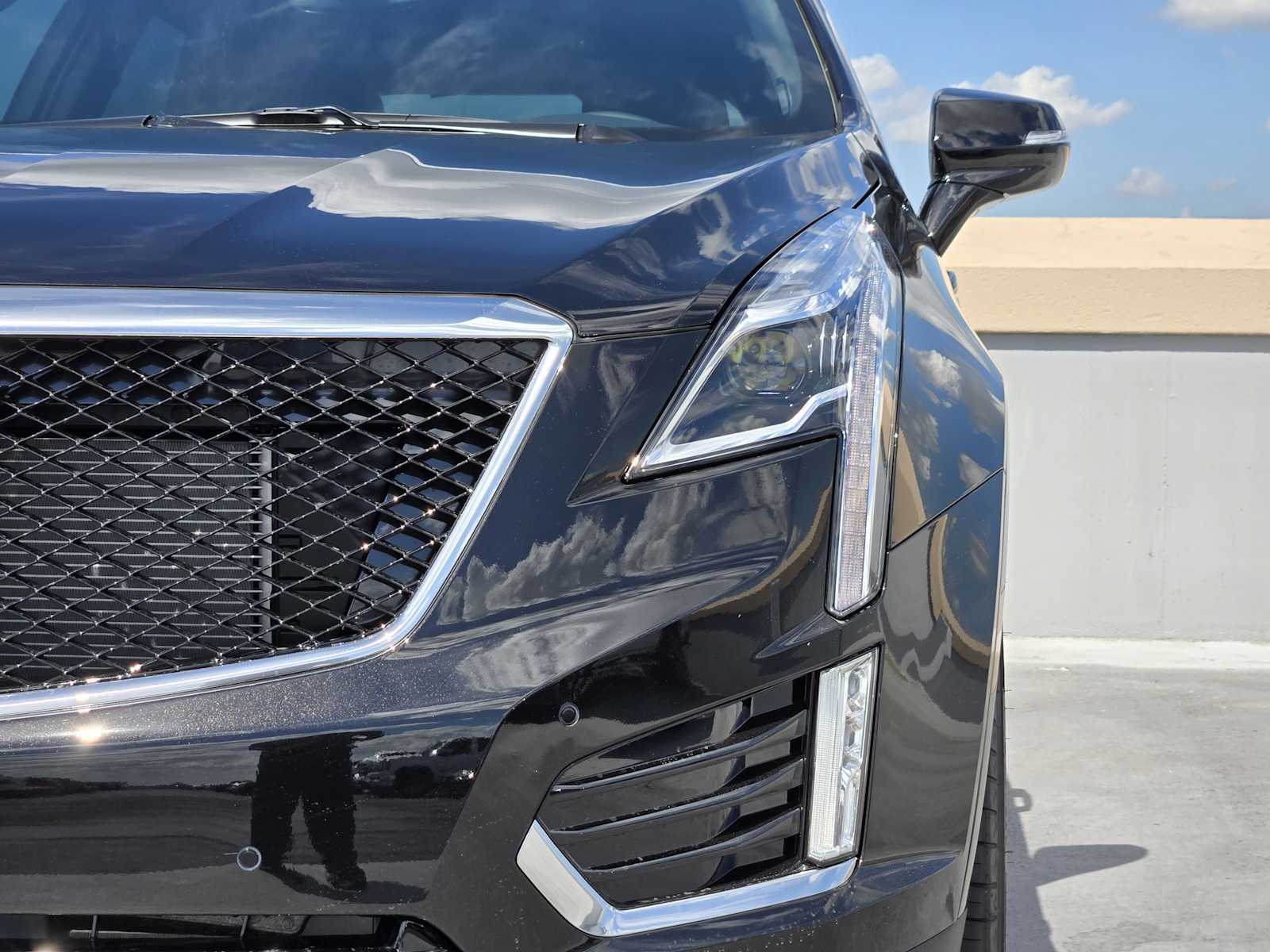 2025 Cadillac XT5 Sport photo 5