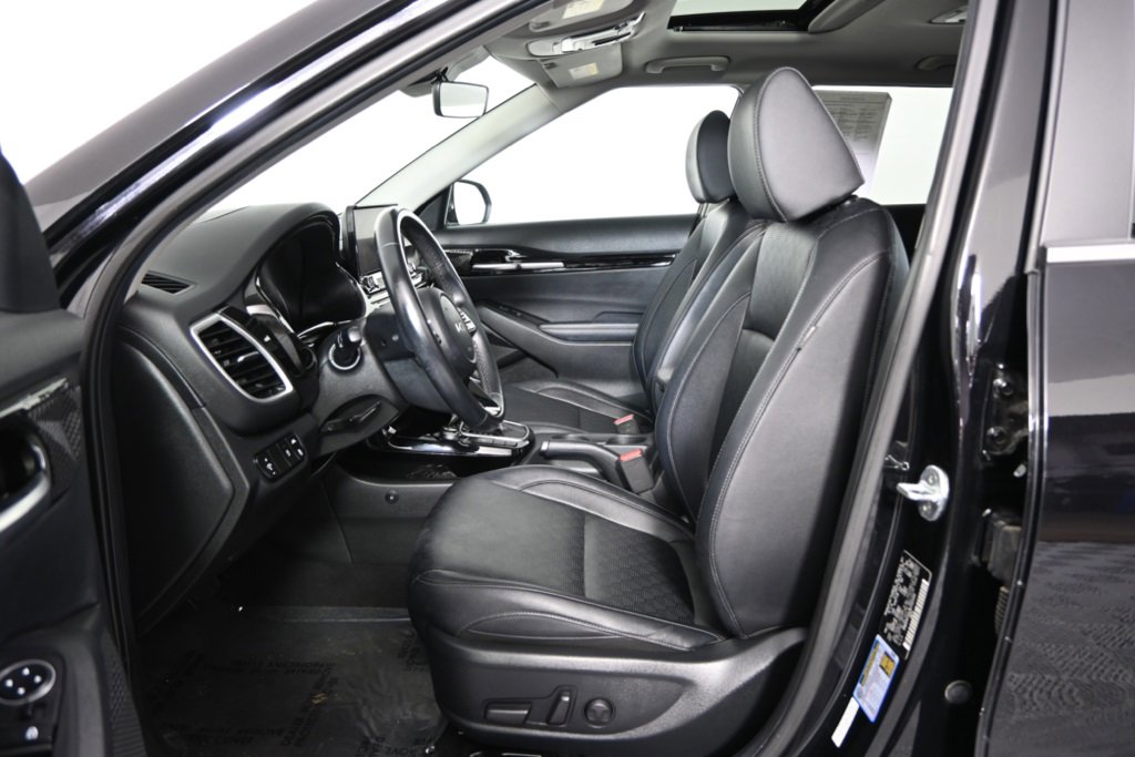 2022 Kia Seltos EX photo 19