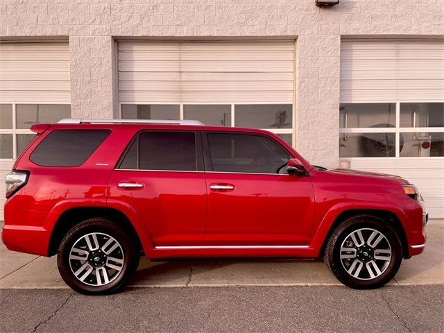 2021 Toyota 4Runner Limited's photo