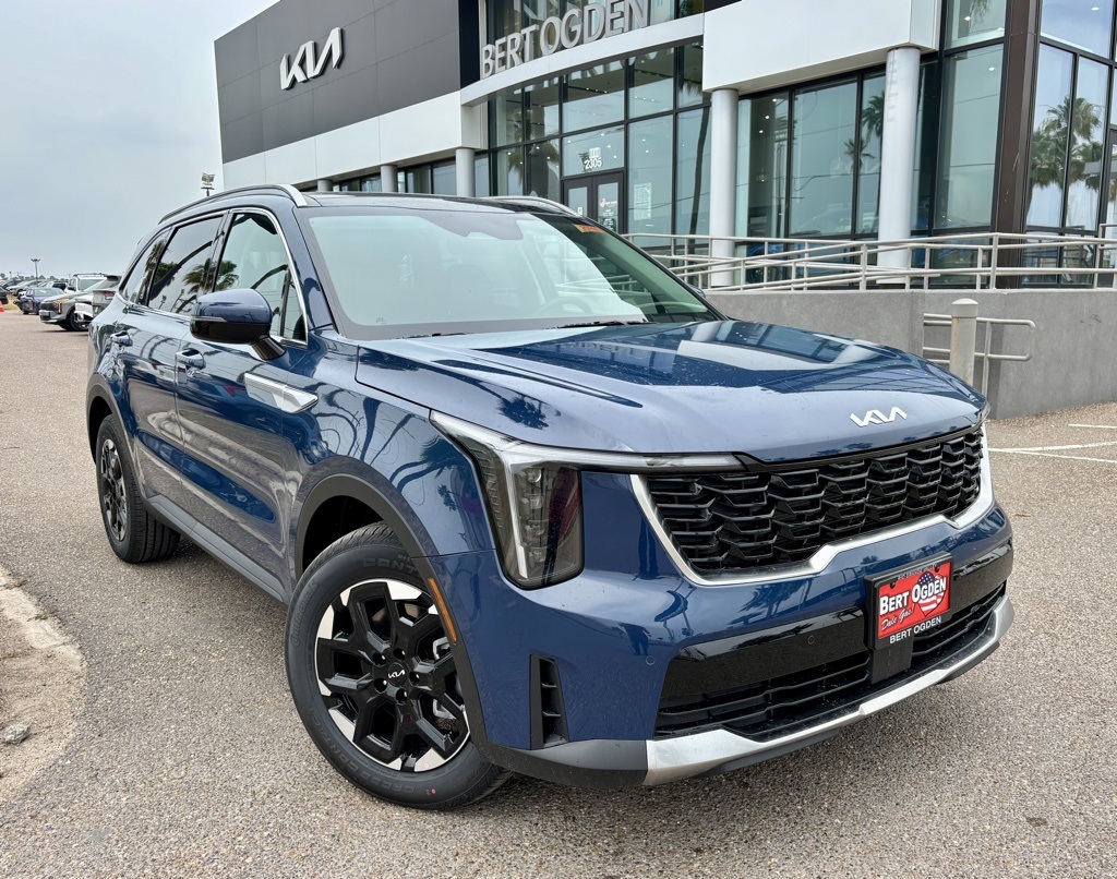 2025 Kia Sorento S's photo