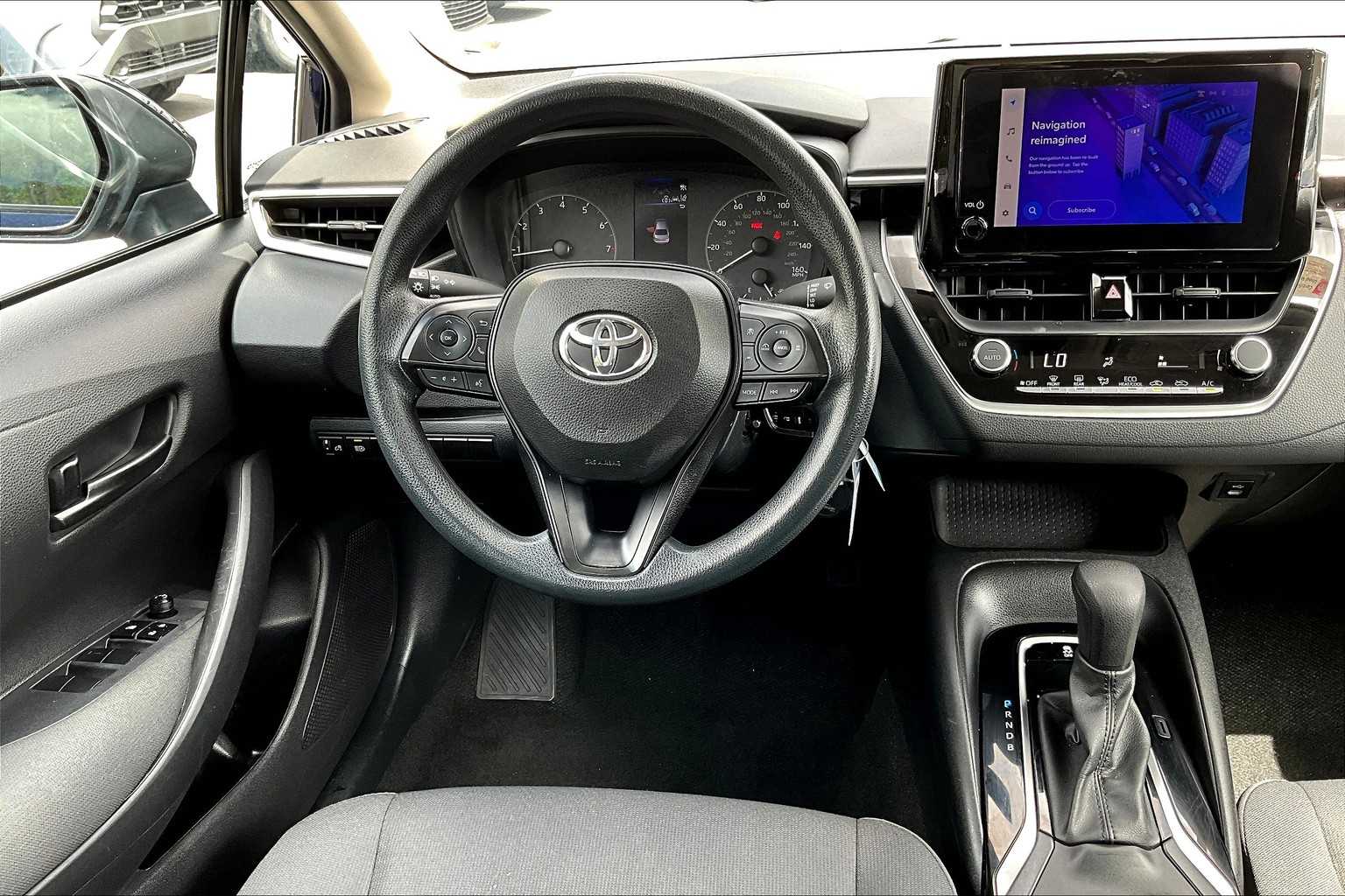 2024 Toyota Corolla LE photo 5