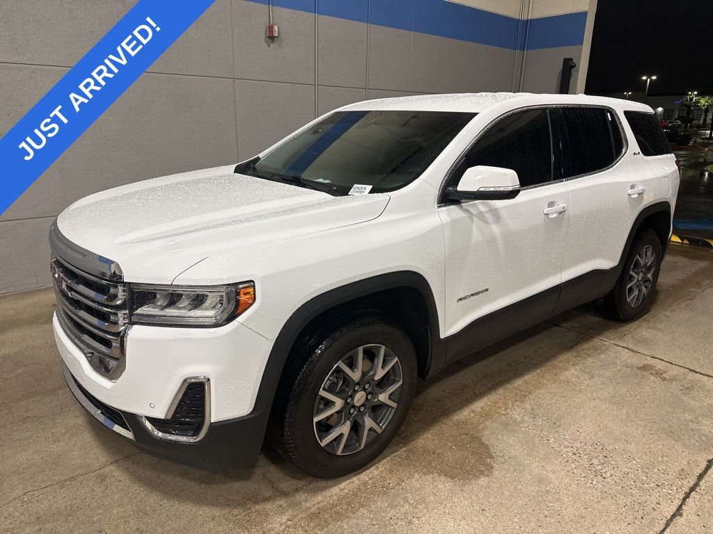 2022 GMC Acadia SLE's photo