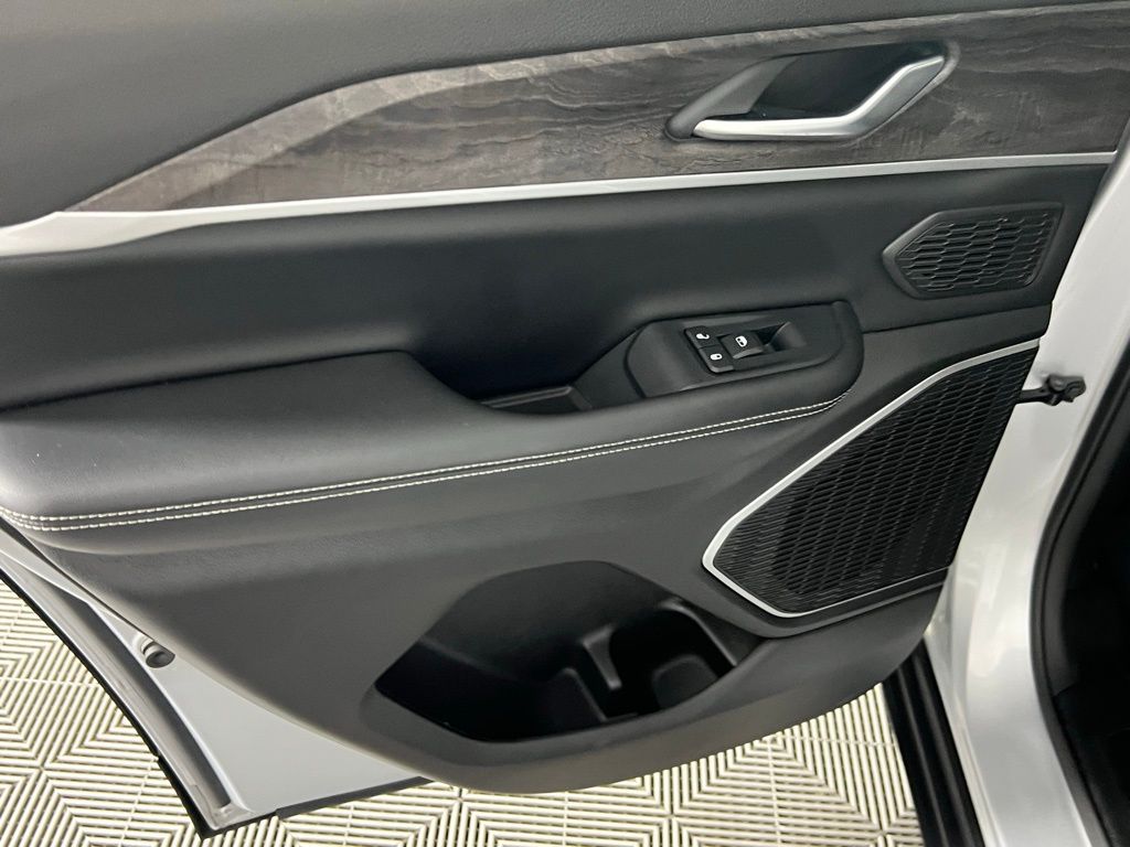 2023 Jeep Cherokee 4xe photo 22